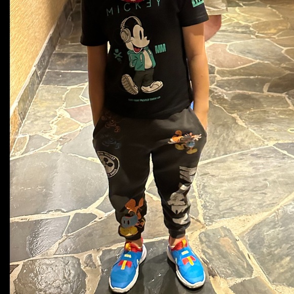 Zara Kids Mickey Mouse Pants - Picture 7 of 7
